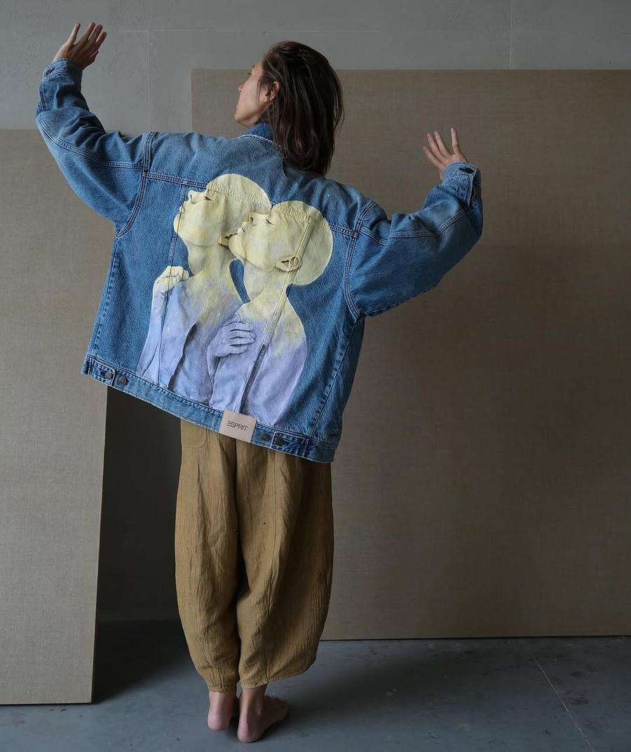 Jacket art by Pon Arsher