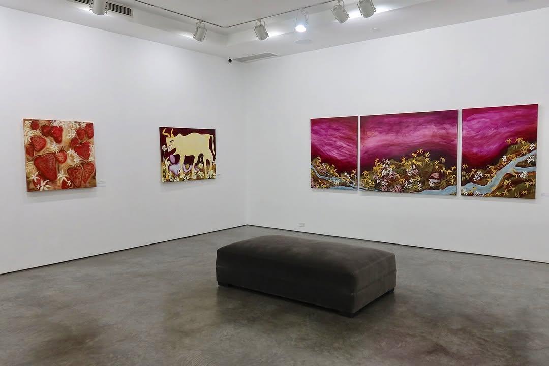 things i can’t lay to rest at Detour Gallery — Exhibition scene by Taylor Quitara