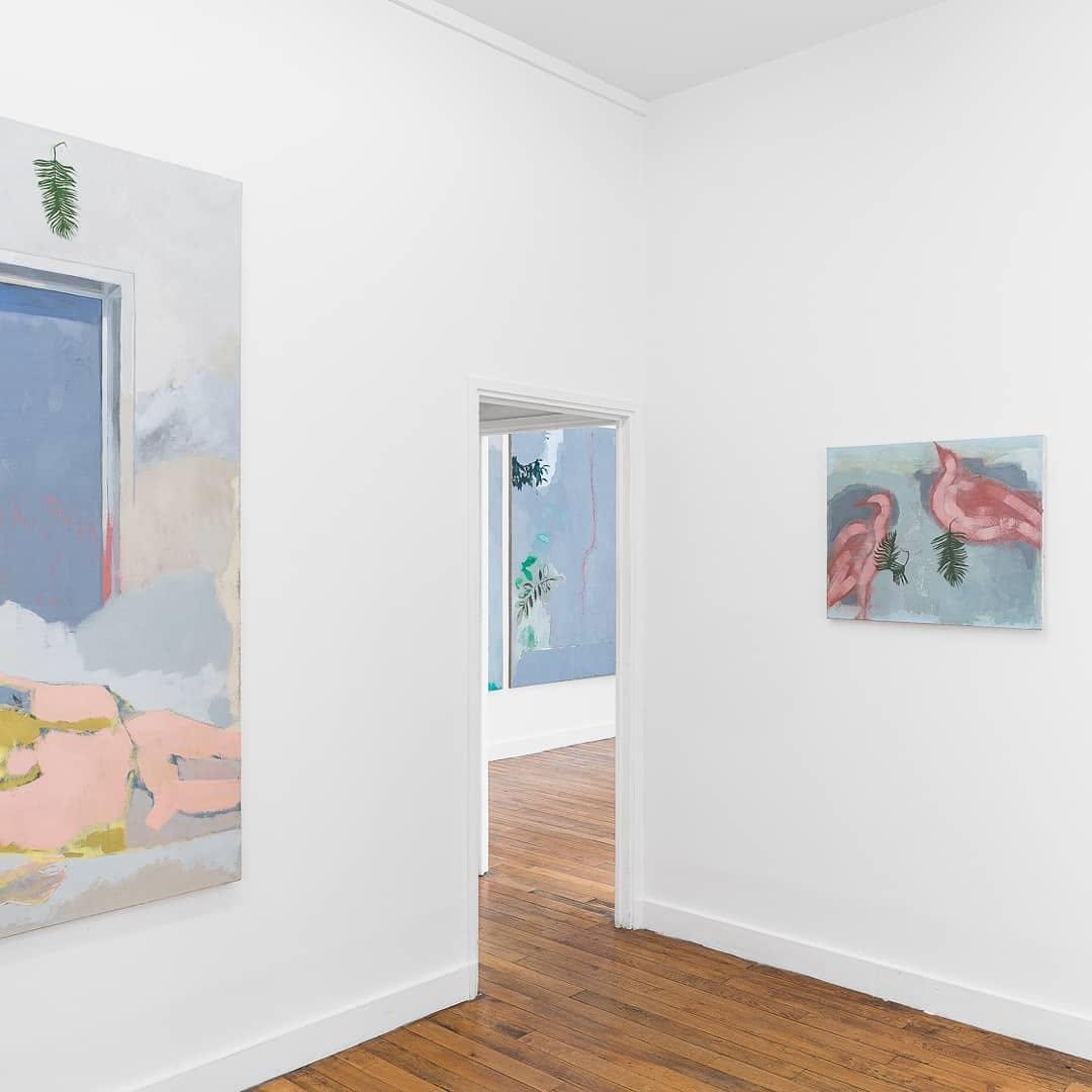 Les Ibis, les dormeurs et le rendez-vous manqué — Exhibition scene by Simon Martin